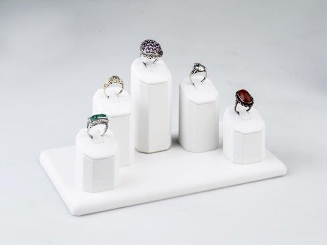 5 Ring Clip Tower White Leatherette