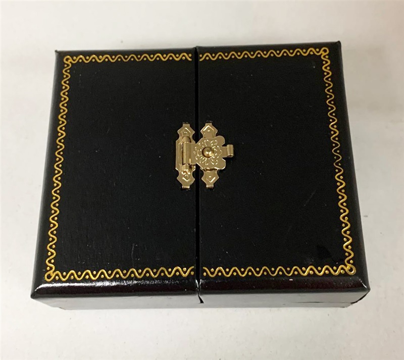 Double Door Pendant Box