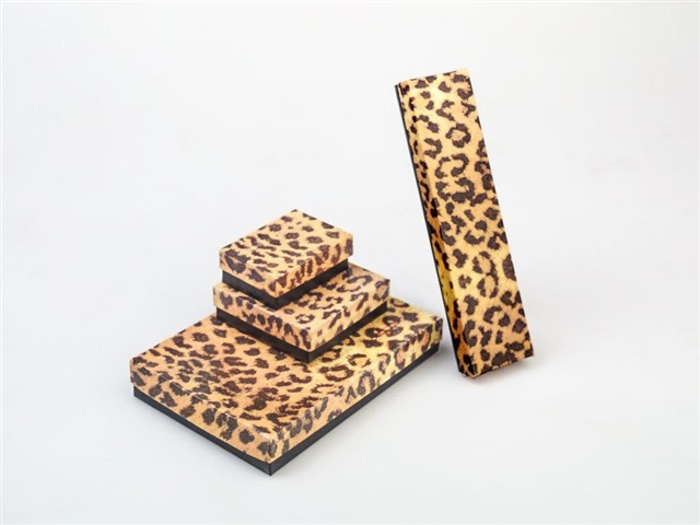 # 82 Necklace / Watch/ Bracelet Leopard box - Image 2